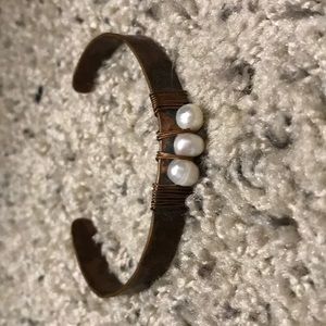 Pearl bracelet